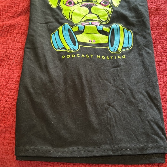 Podops tee featuring a pug - Picture 2 of 2